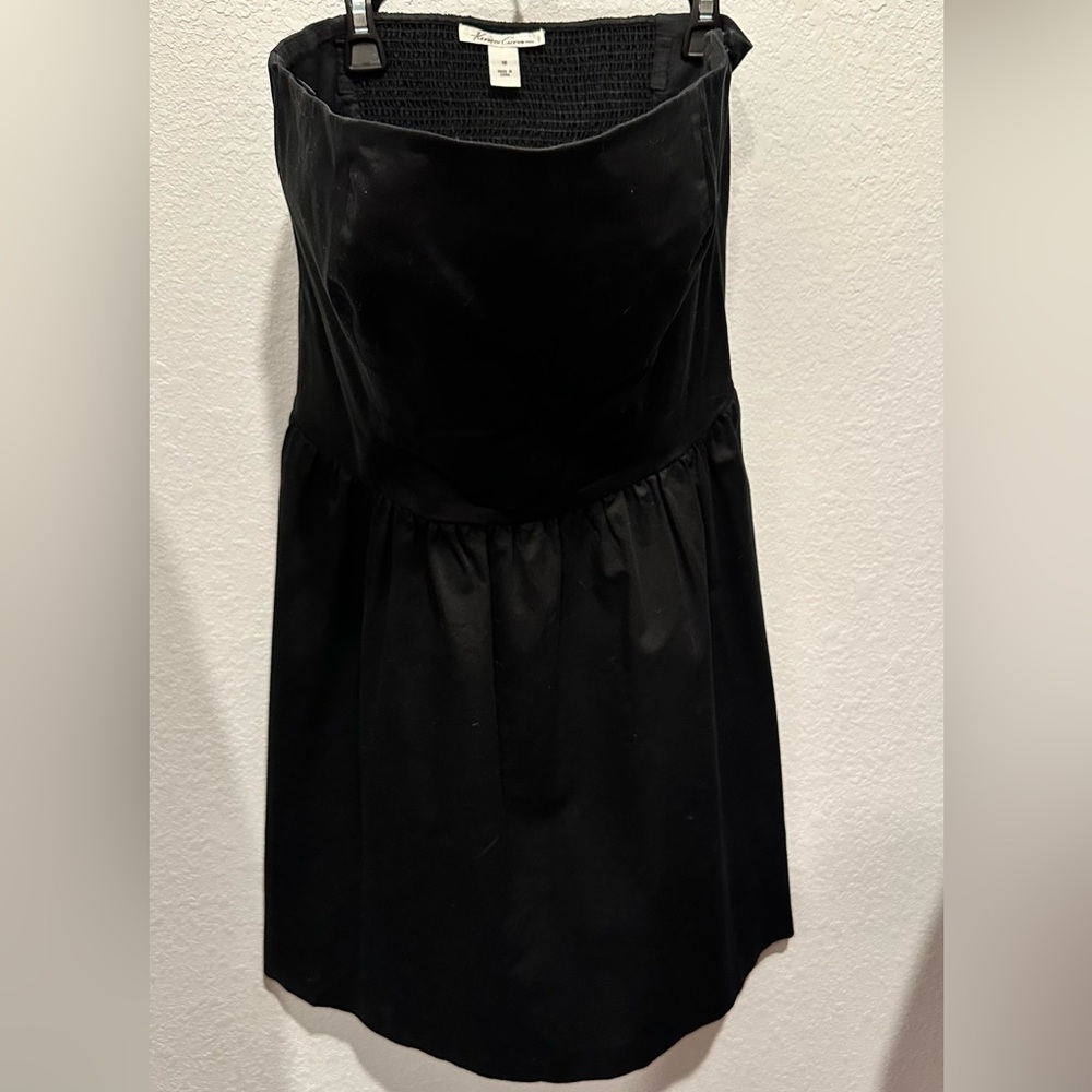 Kenneth Cole New York Black, size 10 (M) strapless dress